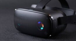key headset display features